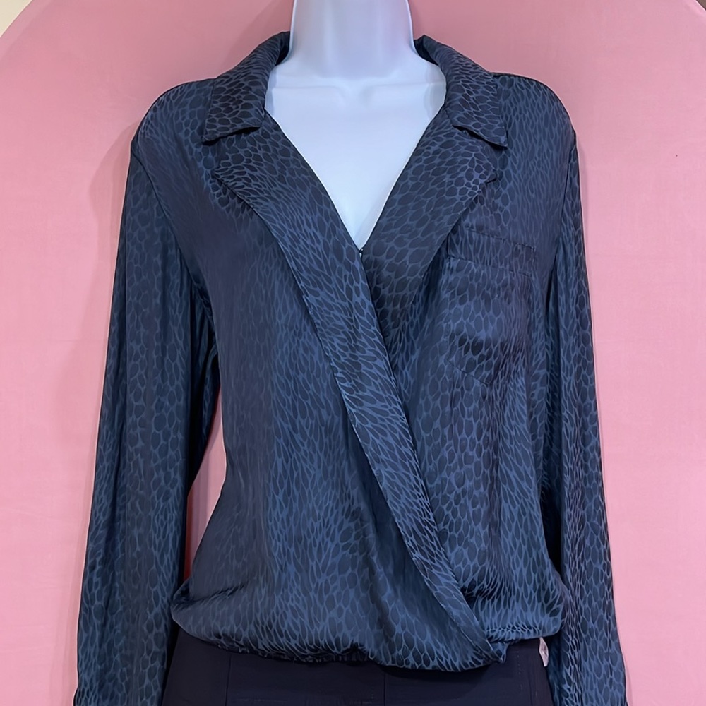 BB DAKOTA BLOUSE SIZE L